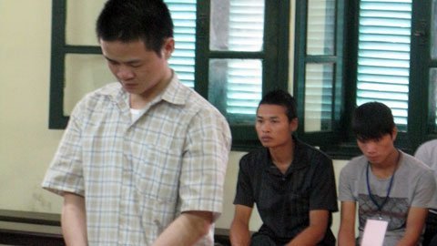 Nghịch tử giết cha, đớn đau người mẹ