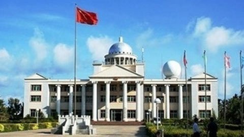 TQ xây nhà máy trái phép ở Biển Đông