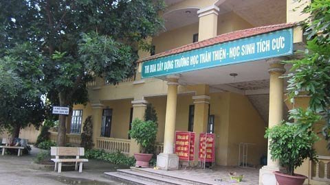 Khẩu hiệu có... cần không?