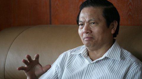 'Nhiều tiền - Yên dân'
