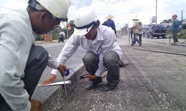 2.000m đường 'rồng rắn' trên QL1A được sửa chữa