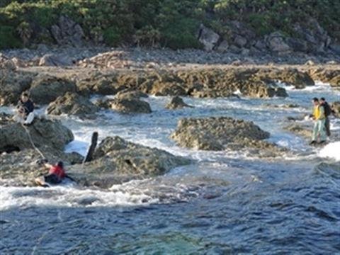 Tokyo khảo sát quần đảo tranh chấp với TQ