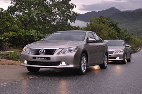 Lên đường cùng Camry 2012
