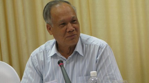 Ủy ban Kinh tế lo ngại chuyện tăng giá xăng, điện