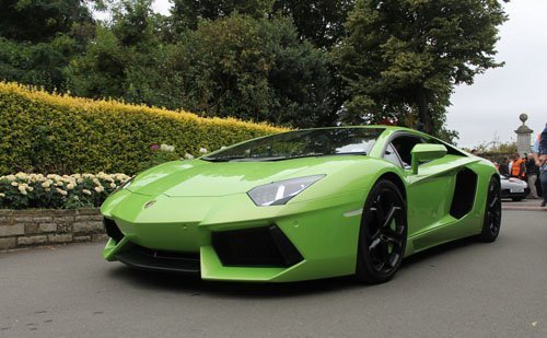 Lễ diễu hành siêu xe hoành tráng tại Anh