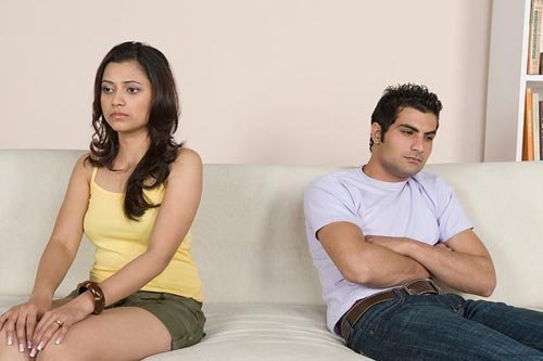 Ly hôn qua đường bưu điện...