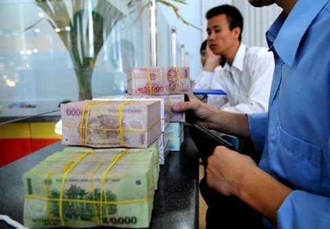 Sở hữu ngân hàng: 'Đại gia' mặc sức điều vốn