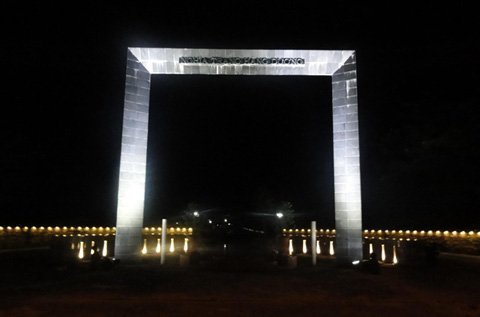 Lắp hệ thống đèn năng lượng mặt trời tại Côn Đảo