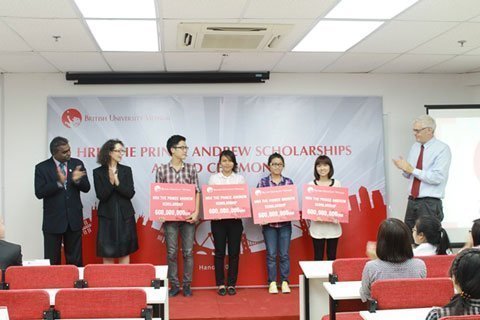 Tìm thấy chủ nhân học bổng hoàng tử Andrew 2012