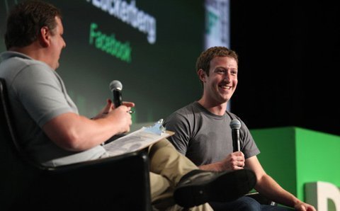 CEO Facebook: Sản xuất smartphone là một sai lầm