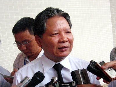 Chưa ngã ngũ giảng viên luật có được làm luật sư