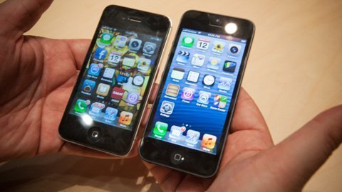 iPhone 5 bị “ném đá” vì tẻ nhạt