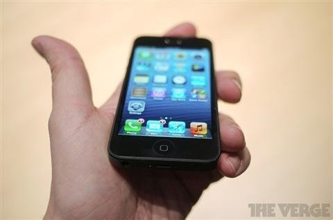 iPhone 5 giữ nguyên giá như iPhone 4S