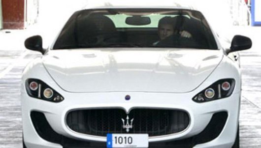 Messi chơi siêu xe biển đẹp 1010
