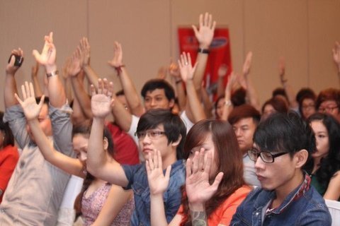 Vì sao truyền hình thực tế khiến đám đông phát cuồng?