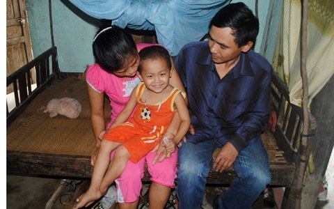 Sao ông trời bắt tội con tôi sớm thế?