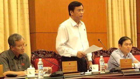 Truyền hình trực tiếp thảo luận sửa Hiến pháp