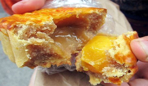 Sợ lây bệnh, nhiều nước tẩy chay bánh Trung thu