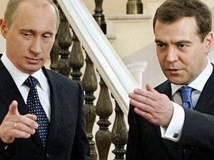 Medvedev chỉ trích Putin