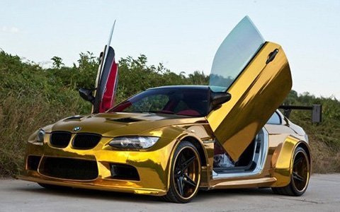 Ngắm chiếc BMW M3 mạ vàng bóng loáng