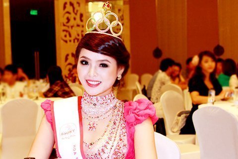 Hương Thảo kể hậu trường thi hoa hậu quốc tế