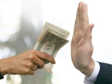 Không dại nào bằng đổ tiếng xấu cho dân!