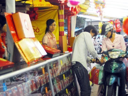 Bánh trung thu: 1 vốn... 10 lời