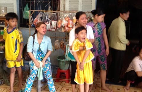 Đau lòng trẻ thơ vụ chồng cuồng sát vợ