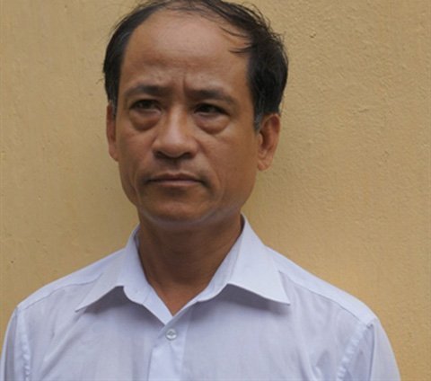 Vũ sư già quay clip 