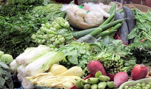 Rau quả nhiễm độc: Dân sợ, tiểu thương méo mặt