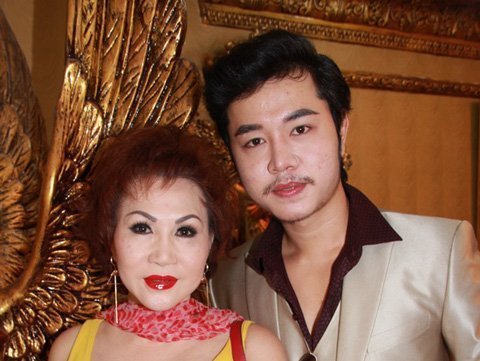 Top 5 siêu mẫu nam Việt yêu bạn gái U60