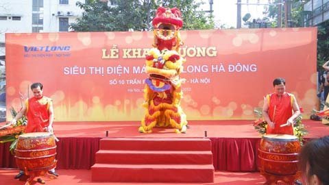 Việt Long khai trương siêu thị mới, nhiều quà tặng hấp dẫn