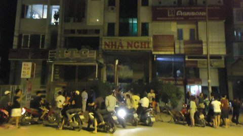 Một nam thanh niên chết trong nhà nghỉ