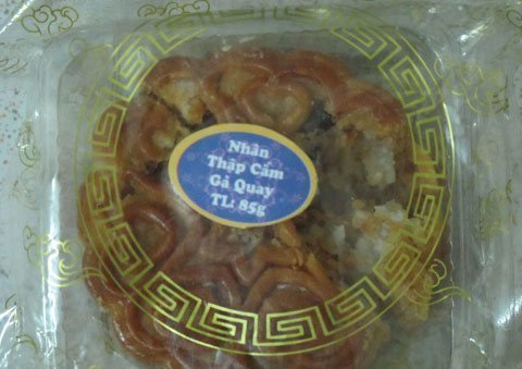Sau Trung thu, bánh chuột gặm, mốc xanh xả hàng