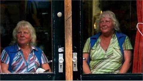 Gặp phụ nữ bán dâm già nhất Amsterdam