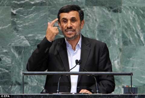 Iran rơi vào khủng hoảng tài chính