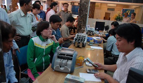 Sau 25/11, dân ôm vàng về nhà cất?