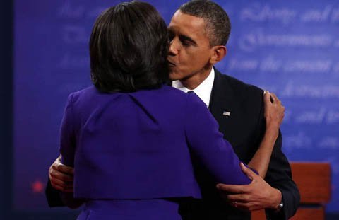 Obama chúc mừng vợ trong buổi tranh luận