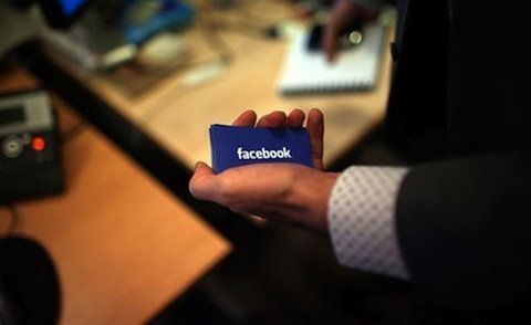 Facebook cán mốc 1 tỉ người dùng