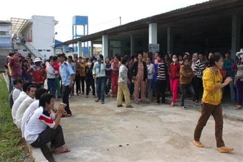 400 công nhân đình công đòi trả lương