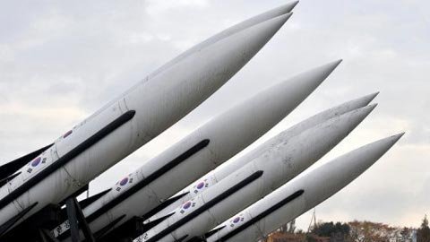 Thế giới 24h: Tên lửa bao trùm