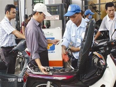 DN lờ giảm giá xăng, Bộ quên nhắc?