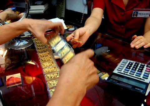 Đầu tuần, vàng lùi xa mốc 48 triệu