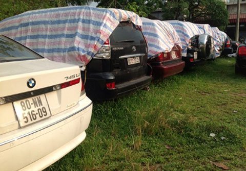 Ly kỳ số phận 25 xe sang đội lốt biển ngoại giao