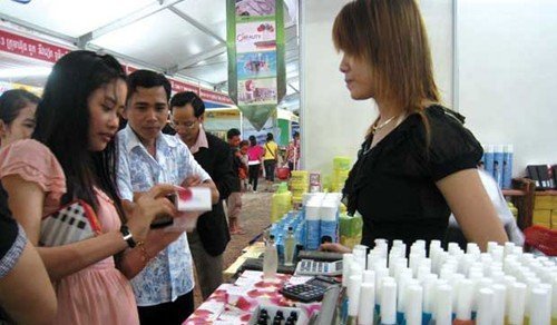 Mỹ phẩm Việt: Tủi thân ngay trên sân nhà