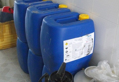 Vi cá mập nghi bị tẩy trắng bằng oxy già