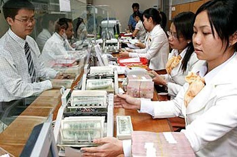 Gần 7.000 cán bộ NH không làm được việc