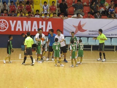 Yamaha Cup 2012 - Cuộc chiến gay cấn giữa 16 đội nhí