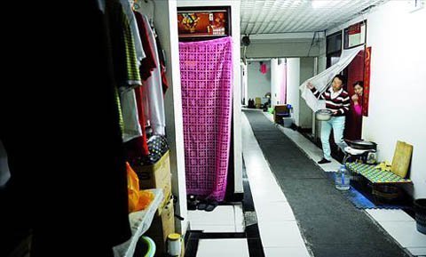 Thảm cảnh triệu người sống dưới lòng đất ở Bắc Kinh