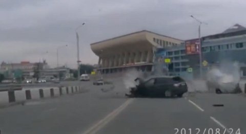 7 phút kinh hoàng tai nạn xe hơi